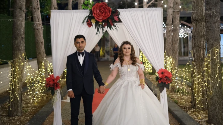 Kip ve Özkan ailelerinin mutlu günü