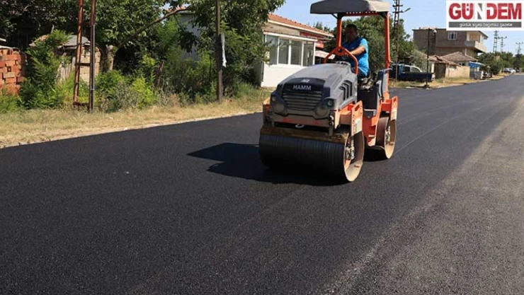 Köylere konforlu ve kaliteli yollar yapılıyor