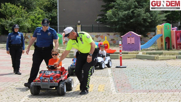 Miniklere trafik eğitimi verildi