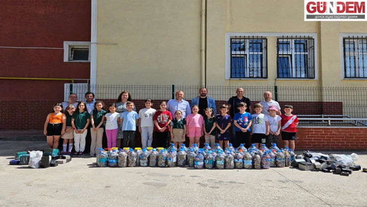 Öğrenciler 1 ton atık pil topladı