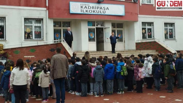 Öğrenciler, ara tatil sonrası okullarına koştu