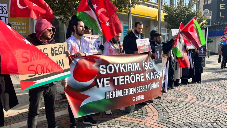 Öğrencilerden terör saldırıları ve İsrail'e kınama
