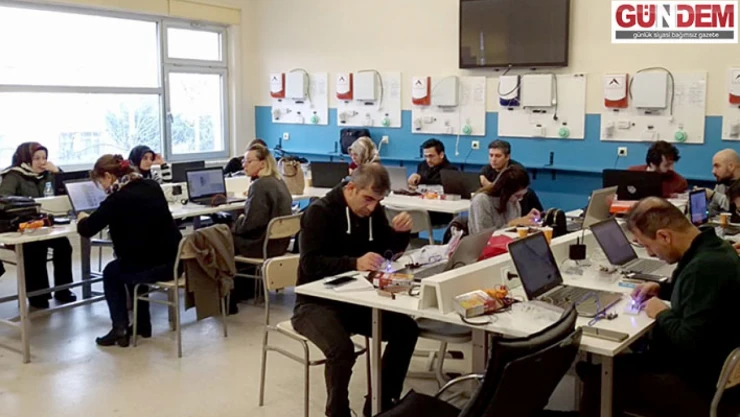 Öğretmenler, Yaz Dönemi Mesleki Çalışma Programına İstedikleri İllerde Katılabilecek