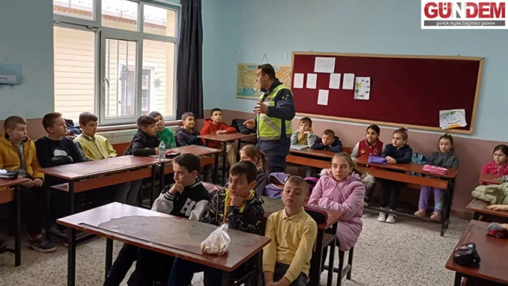 Ortaokul öğrencilerine yönelik trafik eğitimi gerçekleştirildi