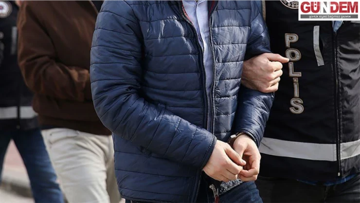 Otomobilde 9 kilo 900 gram ağırlığında 7 külçe altın ele geçirildi