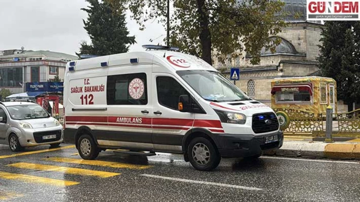 Otomobilin yaya geçidinde çarptığı kişi yaralandı