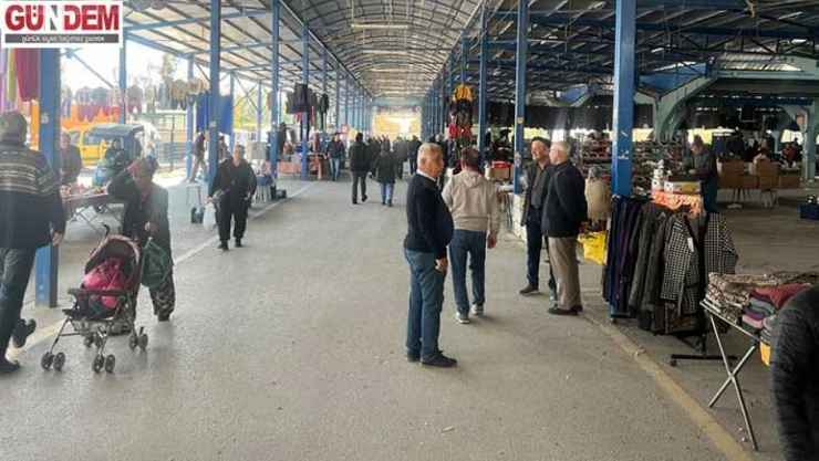 Pazartesi Pazarı'nda kış hazırlığı yoğunluğu