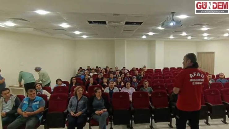 Sağlık personeline afet bilinci aşılandı