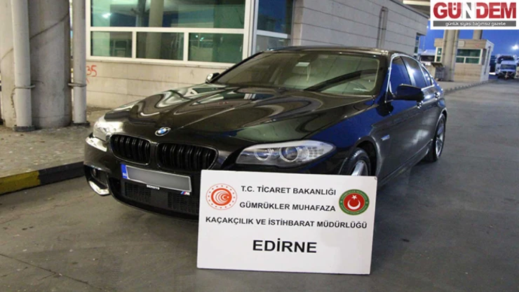 Sahte emeklilik belgesiyle Türkiye'ye sokulmak istenen araçlar yakalandı