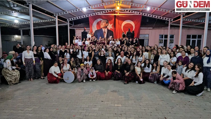 Şalvar gecesi renkli görüntülere sahne oldu