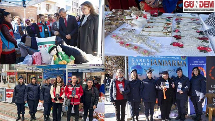 Saraçlar Caddesi'nde 25 Kasım İçin Güçlü Mesaj: 'Şiddete Karşı Birlikte Mücadele'