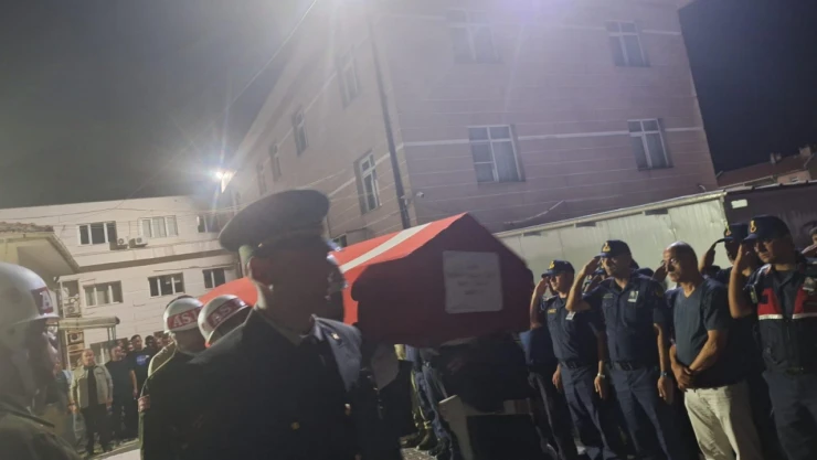 Şehit Çavuş Çakır'ın naaşı törenle memleketine uğurlandı