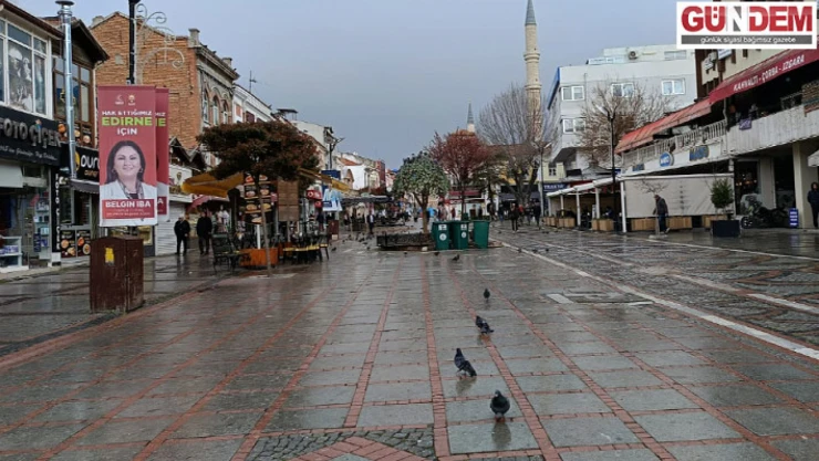 Sıcak hava yerini yağmura bıraktı