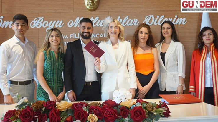 Soyalp ve Demir ailelerinin mutlu günü