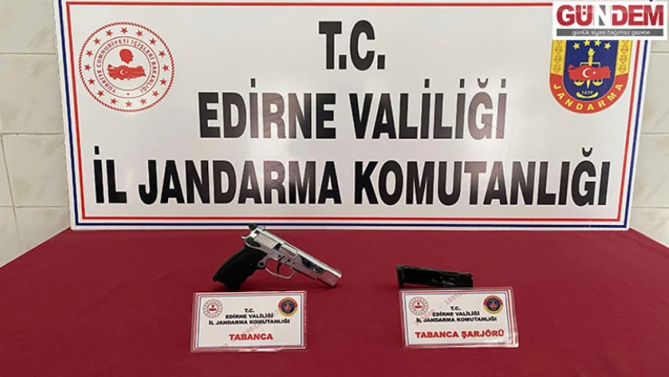 Şüpheli şahsın üst aramasında tabanca ele geçirildi