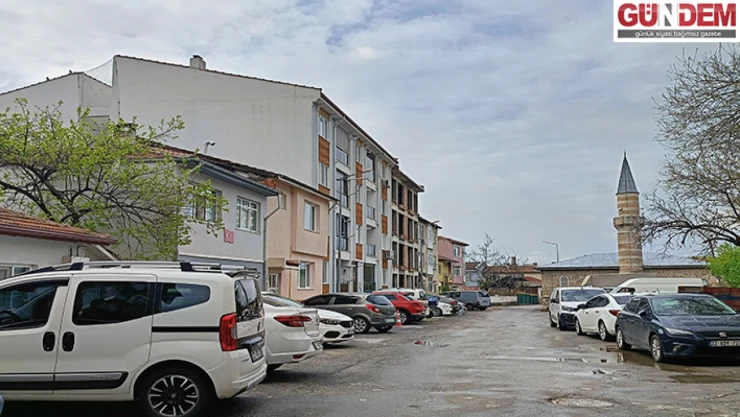 Talatpaşa Viran Cami Sokak otoparka döndü