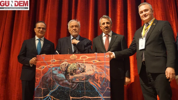 Tarihçi Prof. Dr. İlber Ortaylı Edirne'de Uluslararası Balkan Sempozyumuna katıldı.