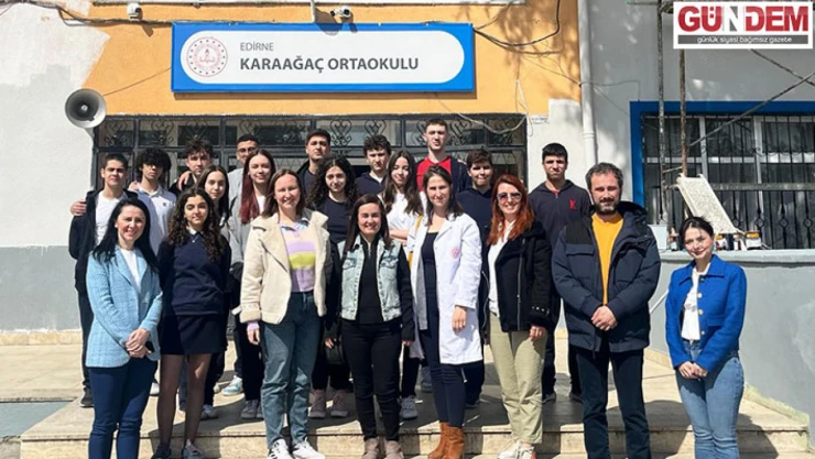 TED'li öğrenciler, tadilat sürecine destek için kolları sıvadı
