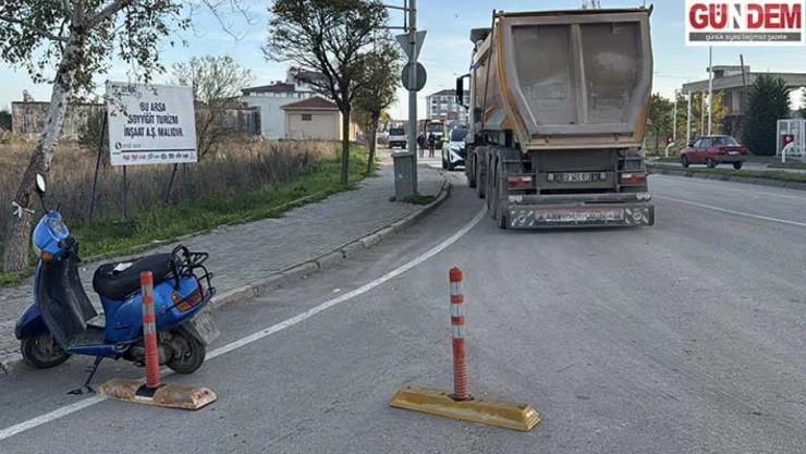 Tırla motosiklet çarpıştı