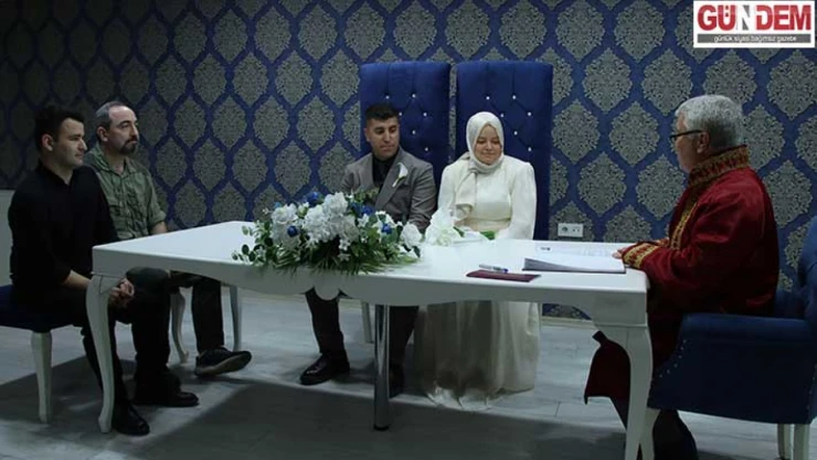 Trakya'da nikah dairelerinde '25.05.2025' yoğunluğu yaşandı