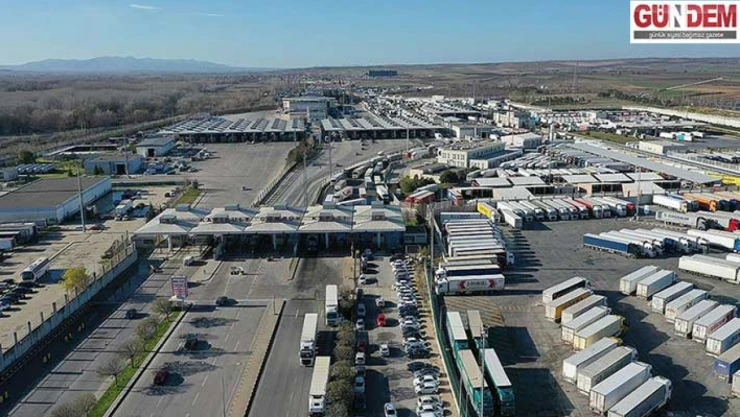 Trakya sınır kapılarında yolcu ve araç girişinde rekor