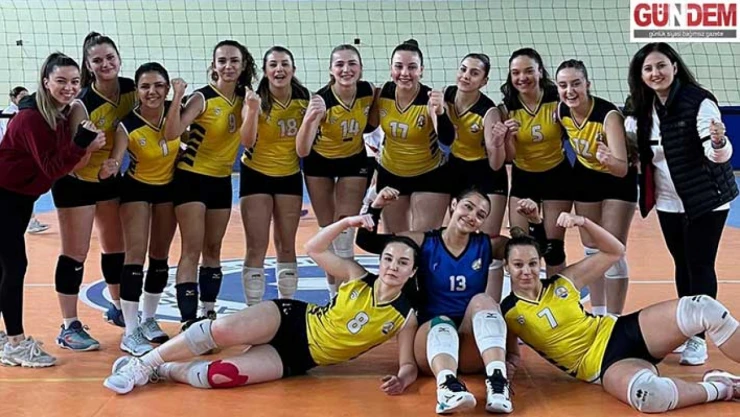 Trakya Üniversitesi Kadın Voleybol Takımı Ünilig Bölge Müsabakalarında 3. oldu