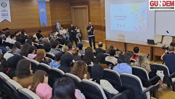 Trakya Üniversitesi'nde 'Narko Gençlik Eğitimi' Gerçekleştirildi