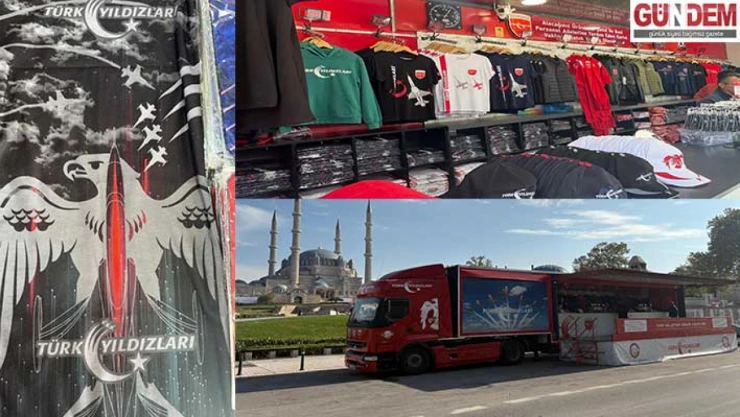 Türk Yıldızları'nın tanıtım tırı Selimiye Meydanı'nda