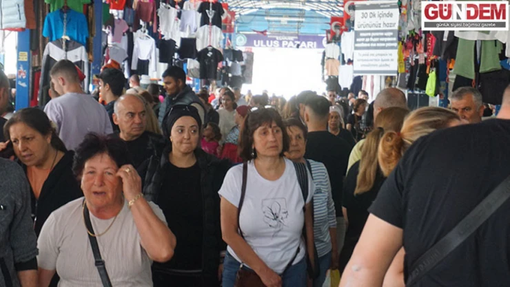 Ulus Pazarı'nda bayram yoğunluğu yaşandı
