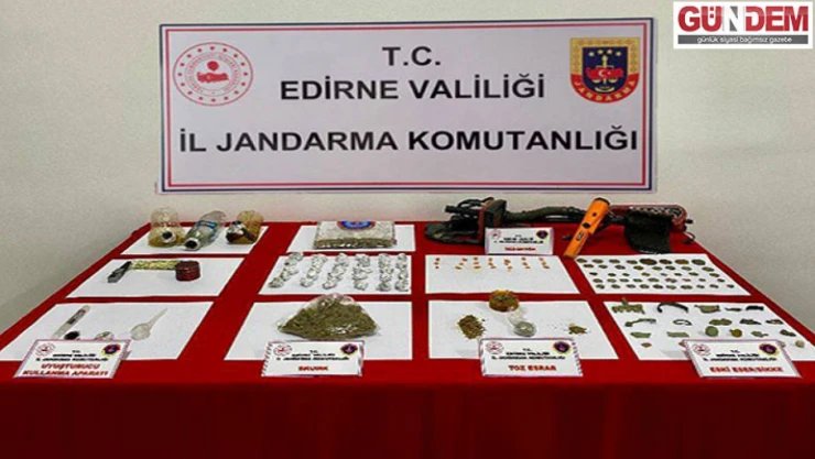 Uyuşturucu madde ve kaçak tarihi eser ele geçirildi