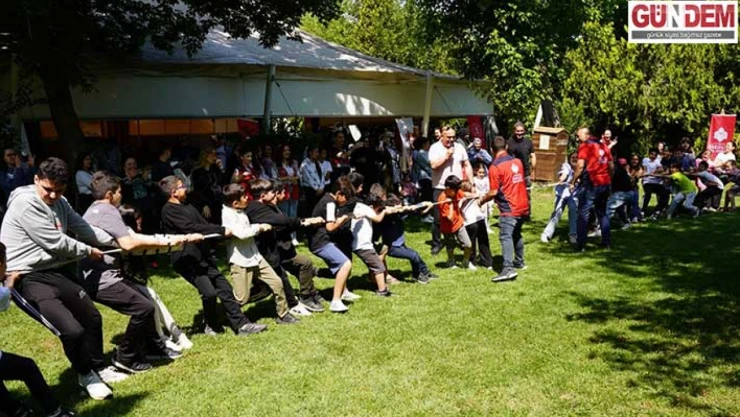'Vakıf ve Aile' temasıyla öğrenciler piknikte bir araya geldi