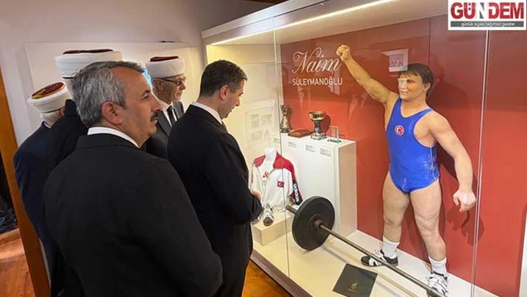 Vali Sezer, 'Cep Herkülü' Naim Süleymanoğlu'nun Bulgaristan'daki Anma Törenlerine Katılım Sağladı