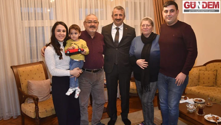 Vali Sezer, şehit polis memuru Şimşek'in ailesini ziyaret etti