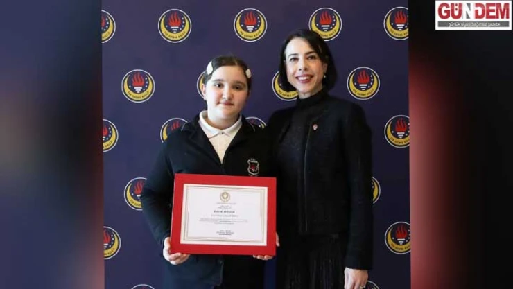 'Yaşanılabilir Bir Dünya' İçin Yazdığı Şiirle Derece Elde Etti