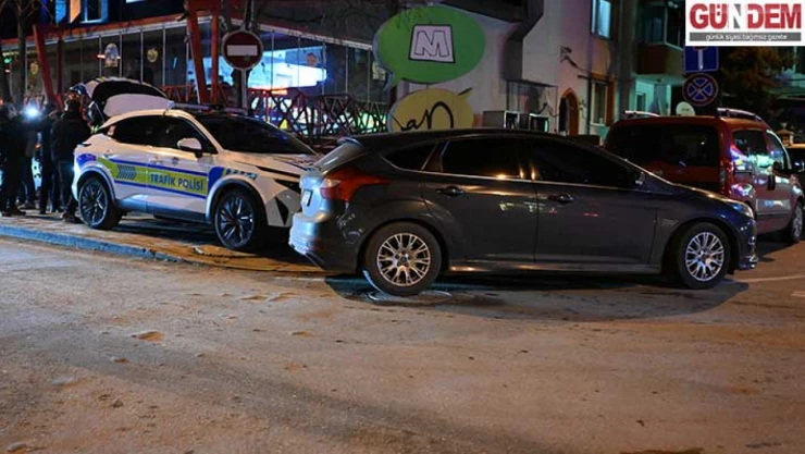 Yüksek sesle müzik dinleyen 10 araç sürücüsüne cezai işlem uygulandı