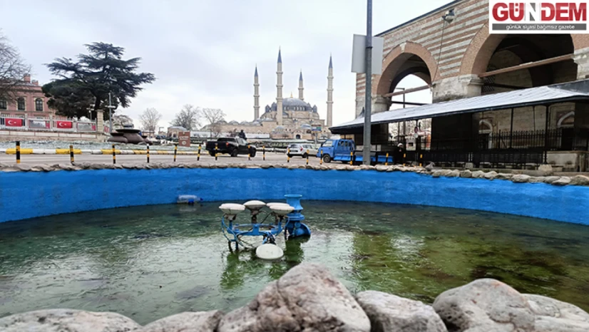 Ayaz vurdu, Edirne buz kesti