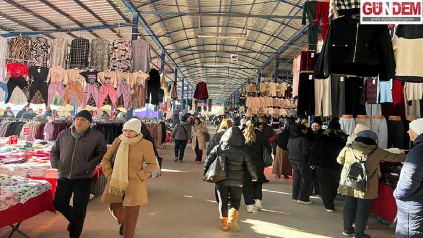 Cuma Pazarı yine hareketliydi