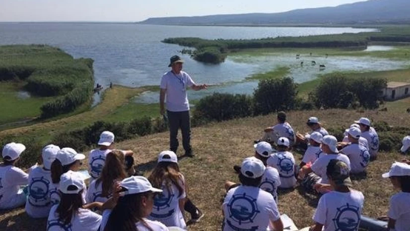 Enez sahilinde çocuklar için kamp etkinliği