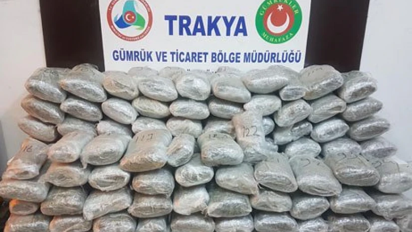 Esrar operasyonları 3 tutuklu