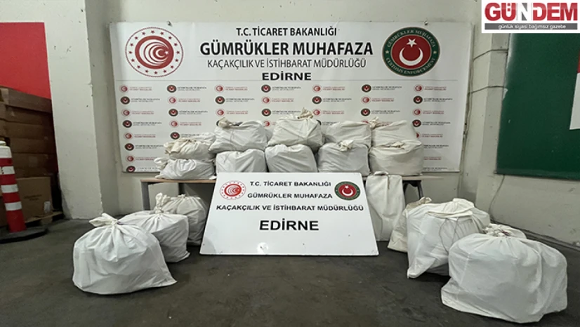 Kapıkule'de iki otomobilde 20 kilo 812 gram esrar ele geçirildi