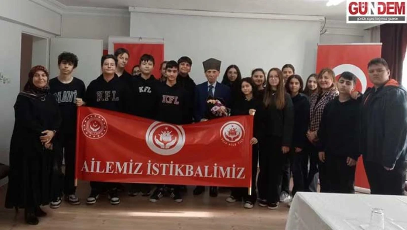 Kıbrıs Gazisi Kanar, vatan sevgisini öğrencilerle paylaştı