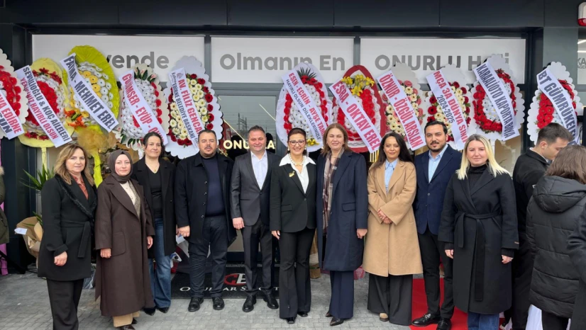 Onurlar Sigorta'nın açılışı yoğun katılımla gerçekleşti