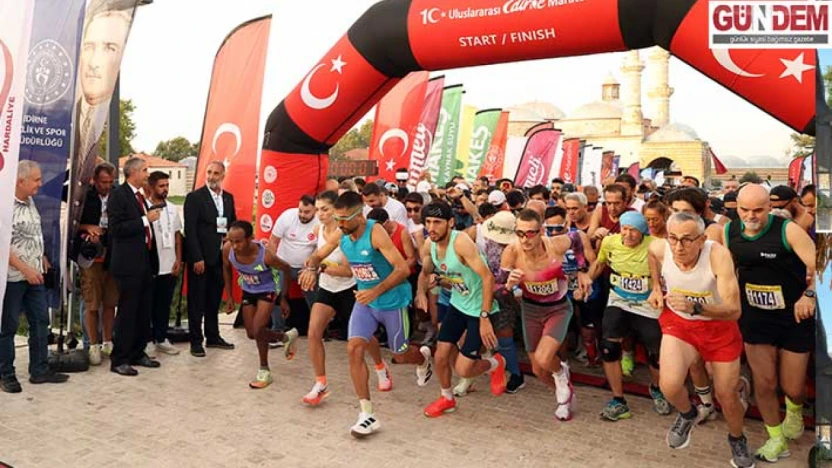 10. Uluslararası Edirne Maratonu 'Zafer' temasıyla koşuldu
