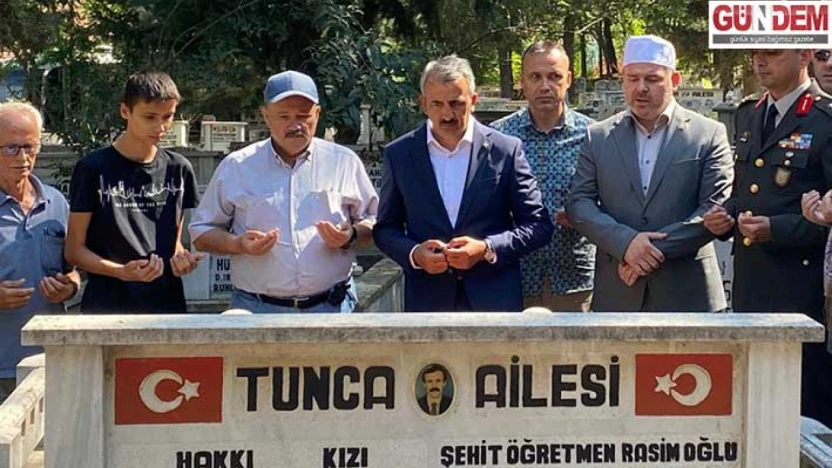 15 Temmuz Demokrasi ve Milli Birlik Günü dolayısıyla şehit kabirleri ziyaret edildi