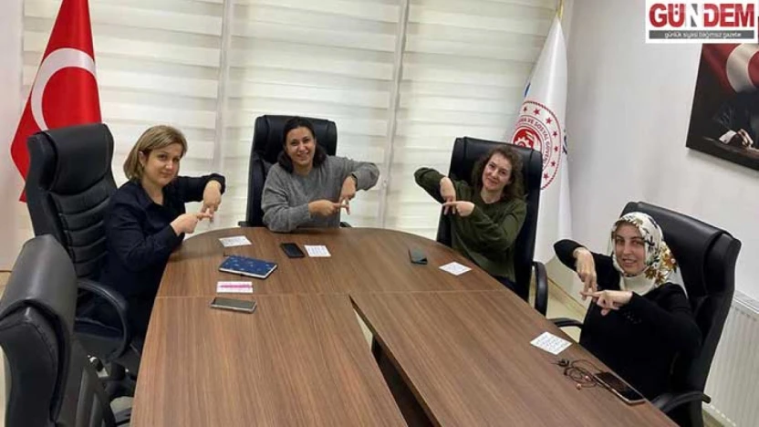 Aile yılı kapsamında işitme engellilerle iletişim eğitimi düzenlendi