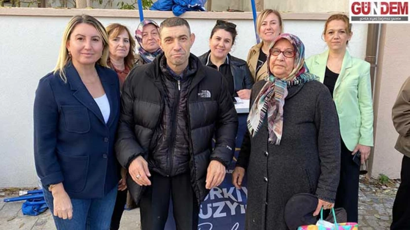 AK Parti Edirne Kadın Kolları'ndan üyelik standı