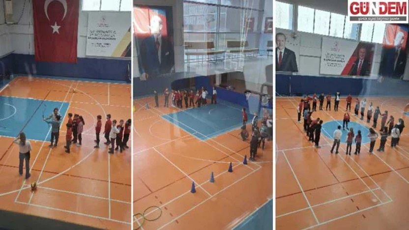 Çocuklara geleneksel okçuluk eğitimi