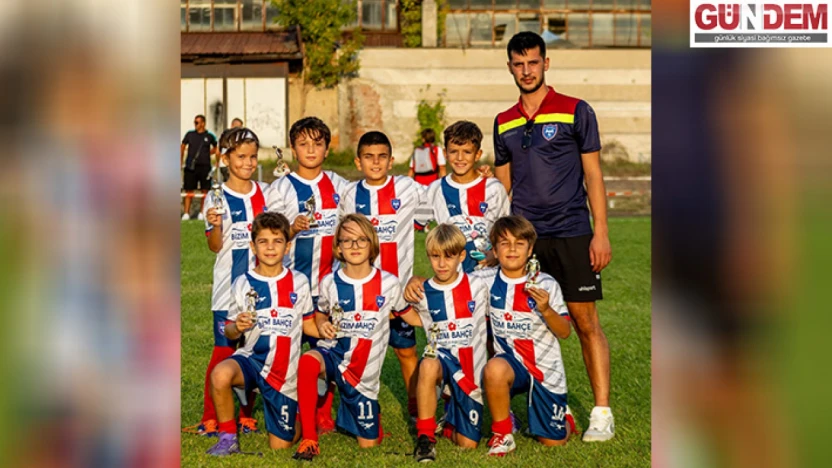 Edirne Birlik Spor, uluslararası futbol turnuvasında büyük beğeni topladı