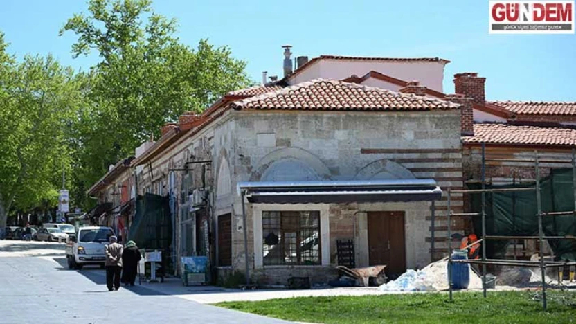 Edirne'de 15. yüzyıl yapıları tarihi han ve hamamdaki restorasyon çalışmaları sürüyor