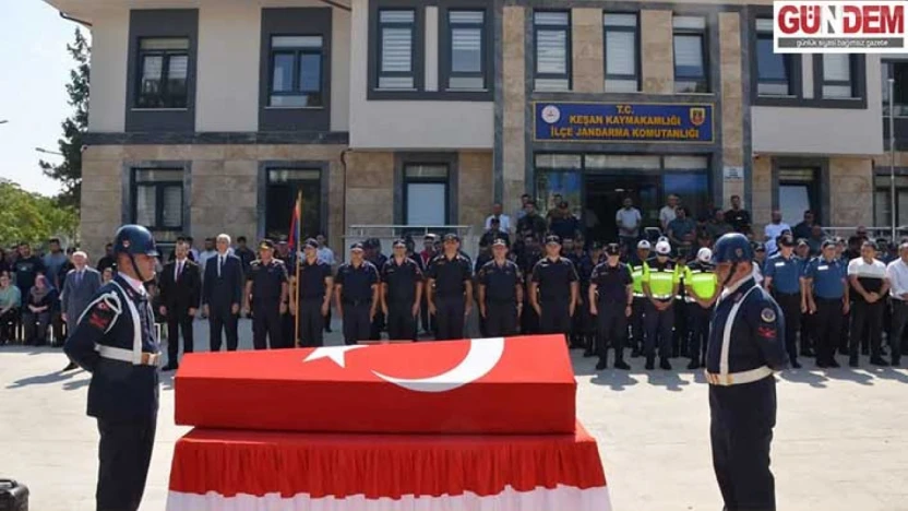 Edirne'de iki otomobilin çarpıştığı kazada 3 kişi öldü
